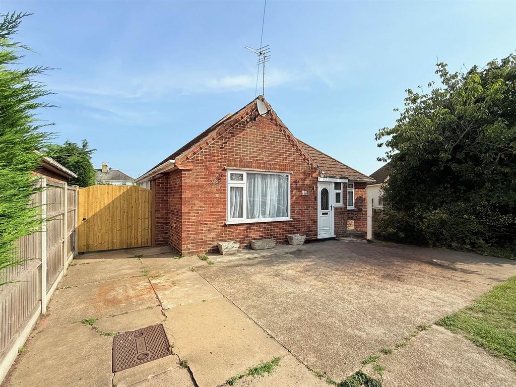 Property photo 1 of 19 Outside