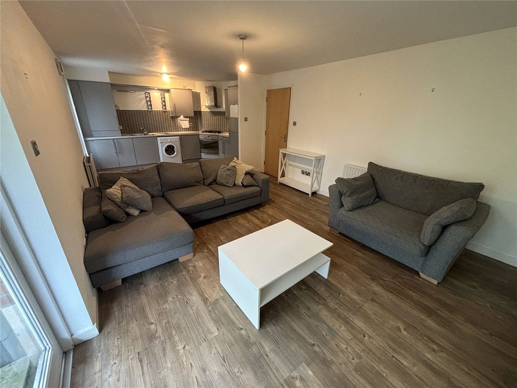 Property photo 2 of 13 Picture No. 08
