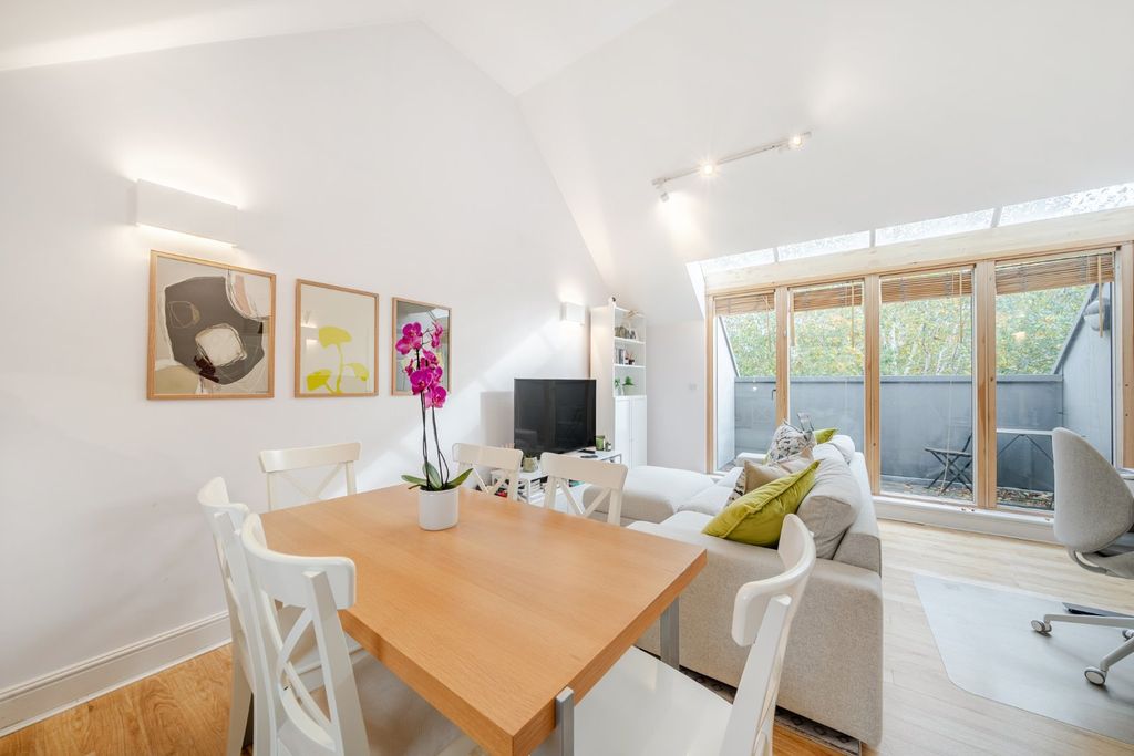 Property photo 3 of 9 Picture No. 07