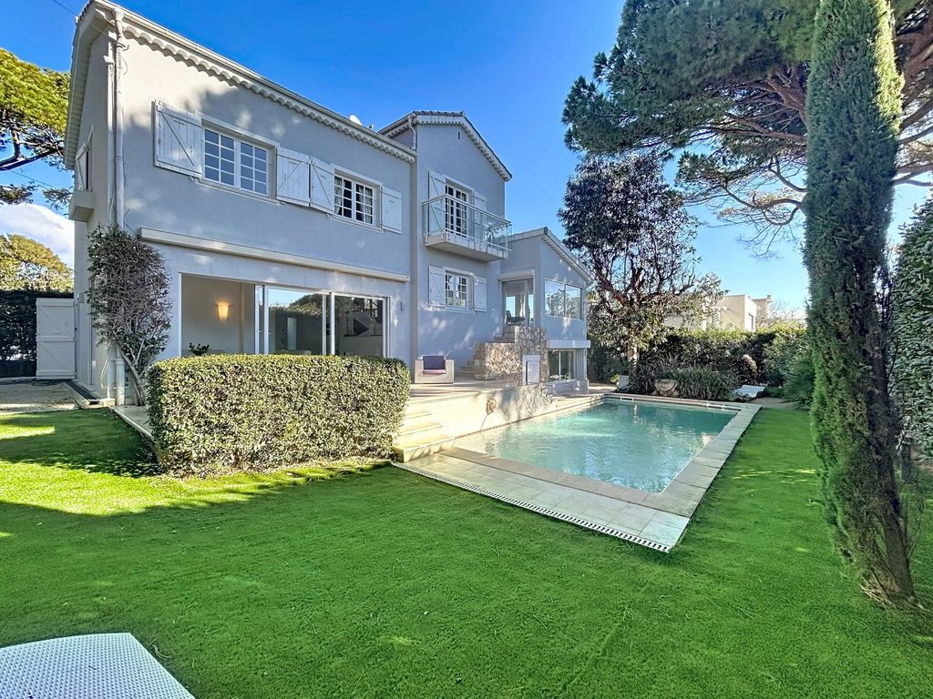 Property photo 2 of 27