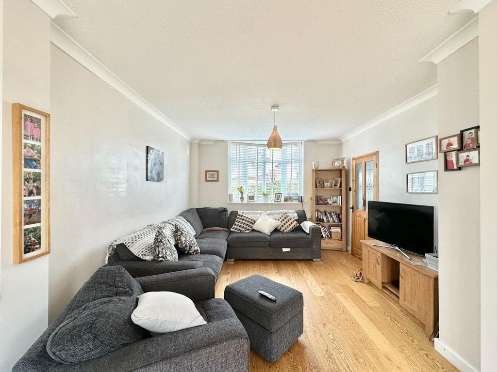 Property photo 2 of 14 Img_0462.Jpg