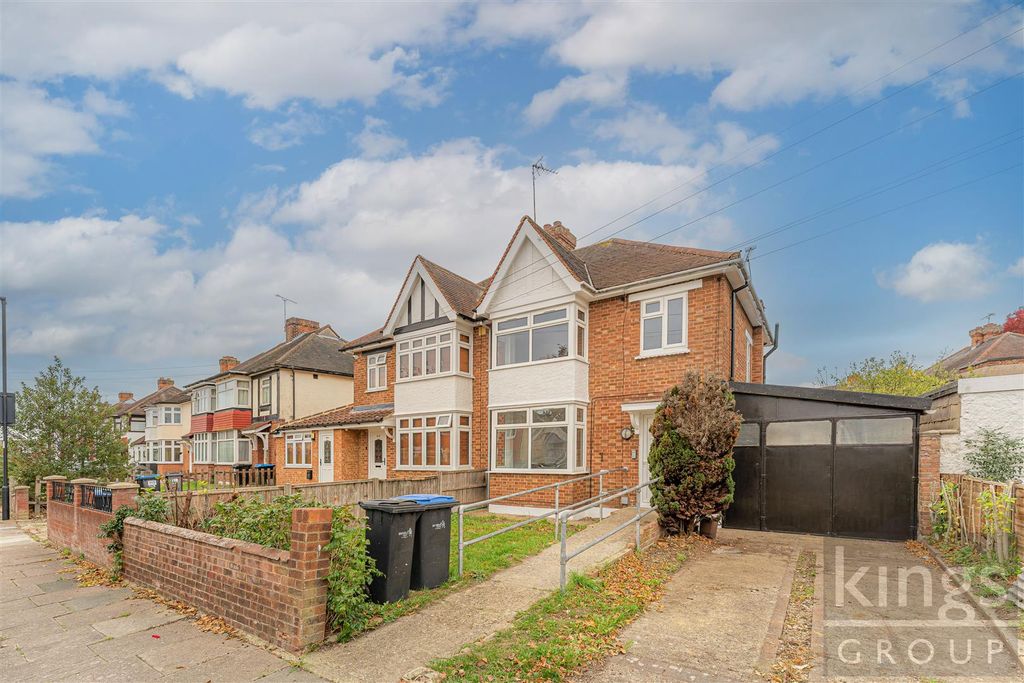 Property photo 1 of 25