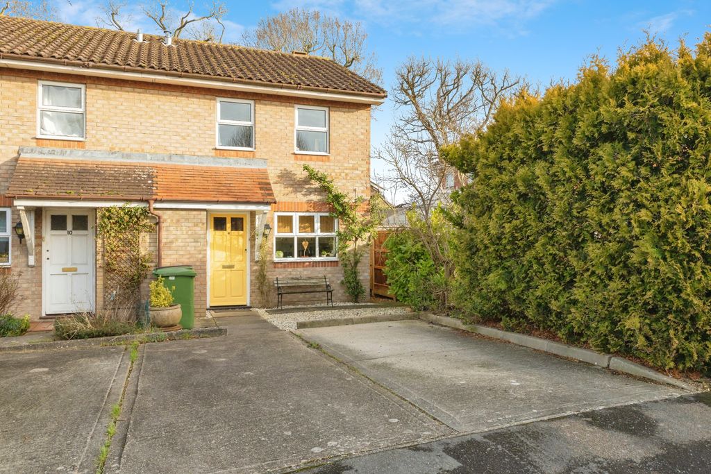 Property photo 1 of 17 Photography