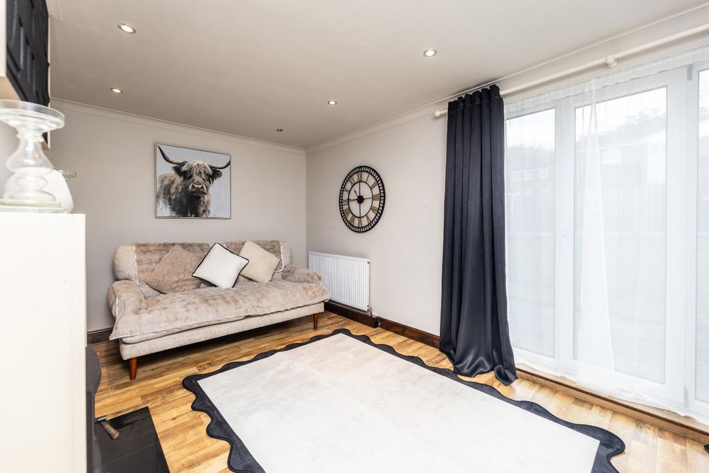 Property photo 3 of 15 3V9A1780.Jpg