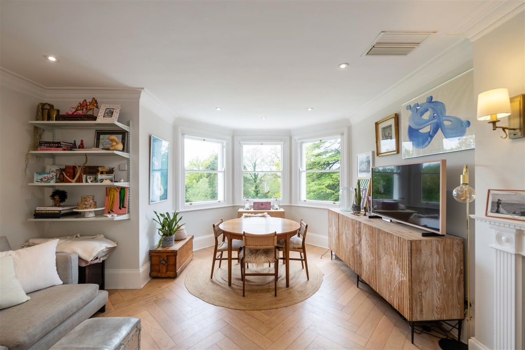 Additional image 8 of 3 bed flat for saleFelcourt Road, Felcourt RH19