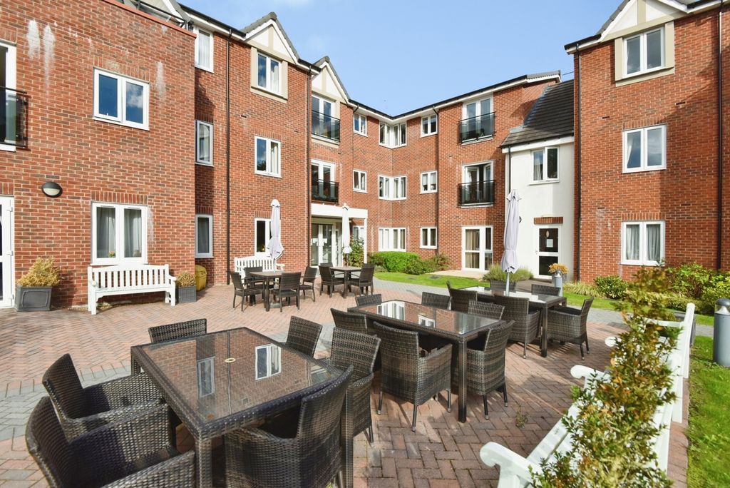 Property photo 1 of 28 Pbox-Img.Jpg