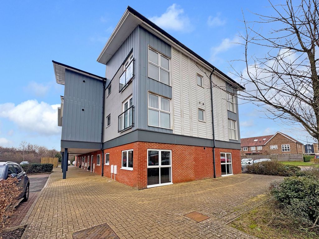 Property photo 1 of 9