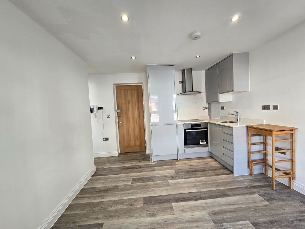 Property photo 3 of 8 3631234