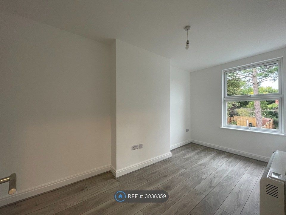 Property photo 2 of 3