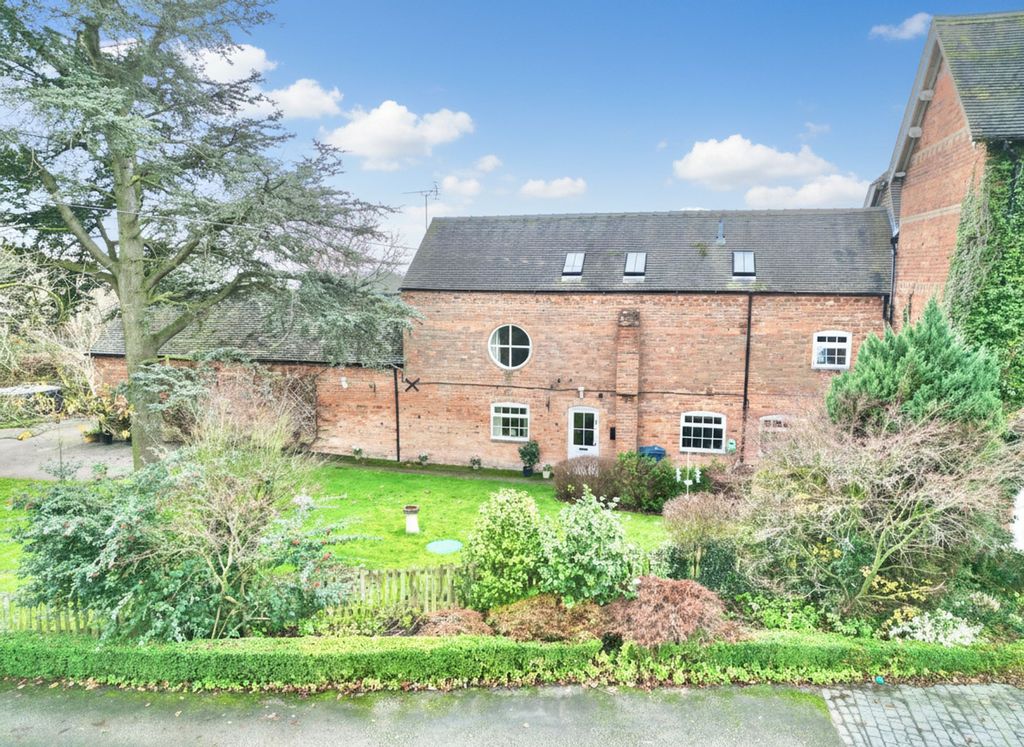 Property photo 1 of 36