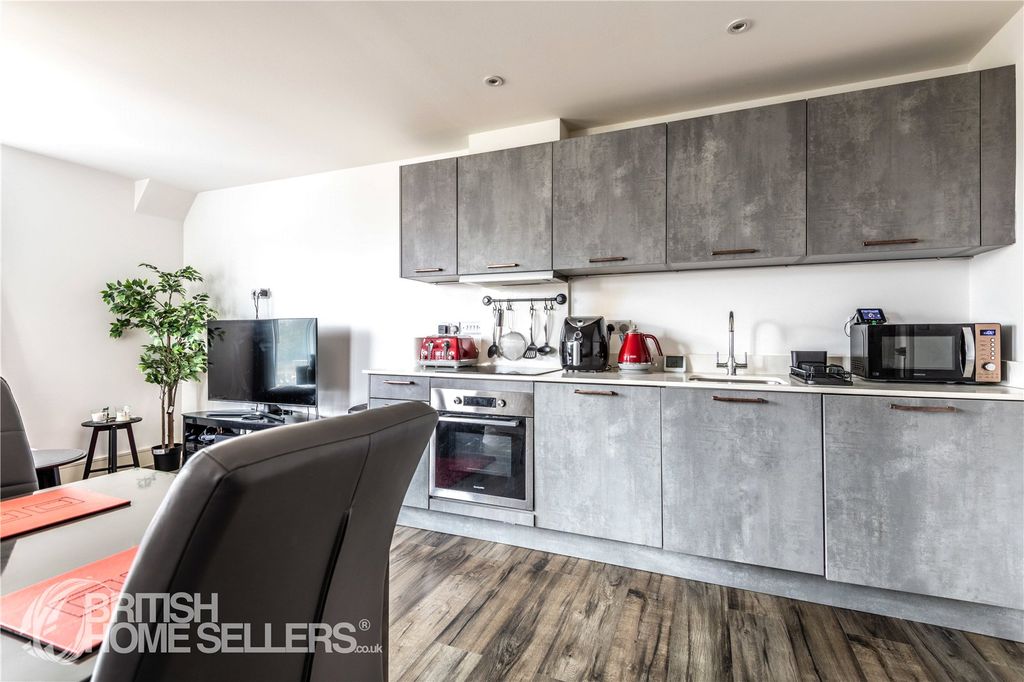 Property photo 3 of 14 Picture No. 14