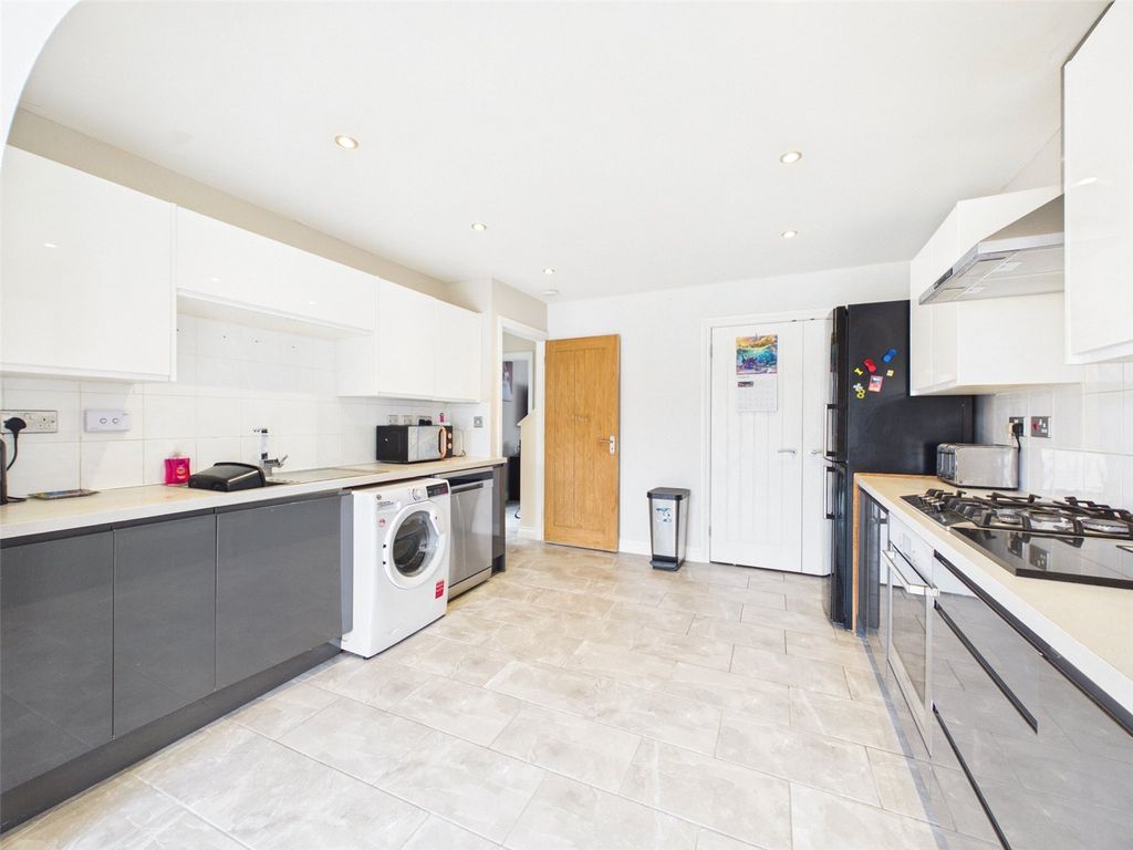 Property photo 3 of 19 Picture No. 42
