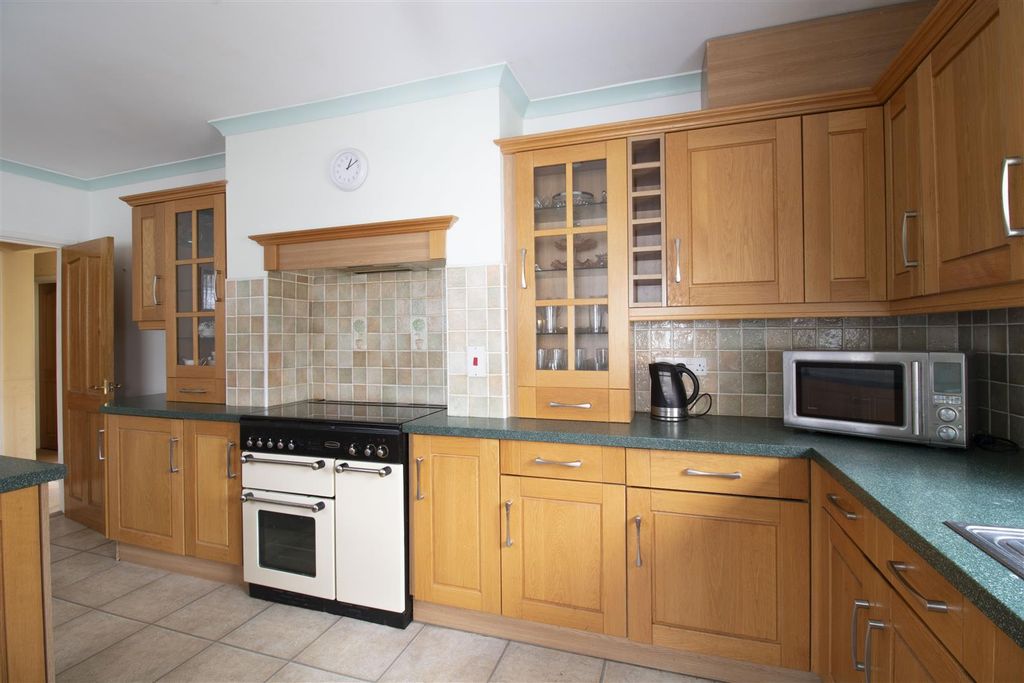 Property photo 2 of 31 Img_4175_1.Jpg