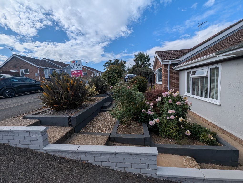 Property photo 2 of 18