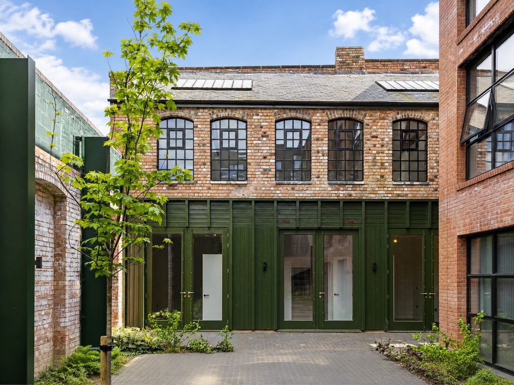 Property photo 1 of 11 External