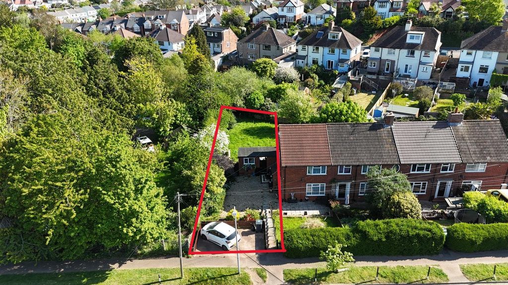 Property photo 2 of 9