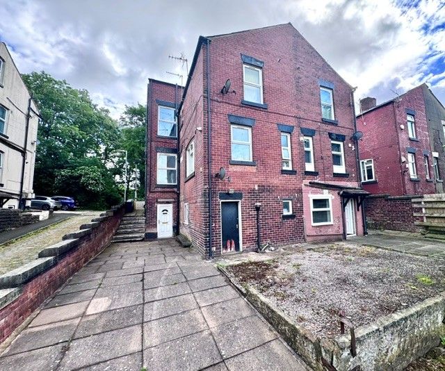 Property photo 1 of 5