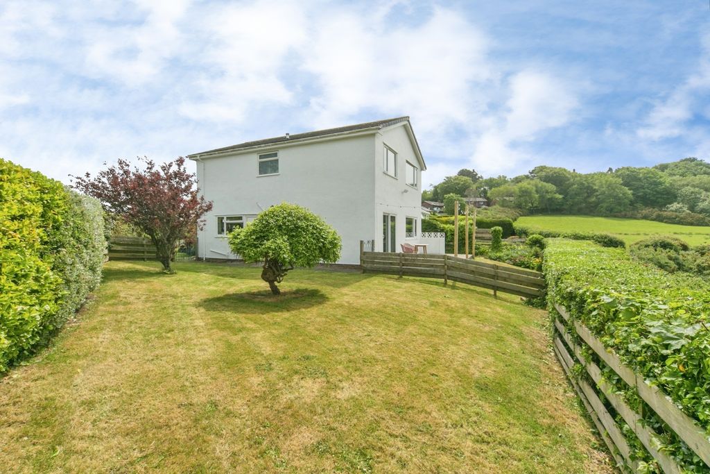 Property photo 3 of 19 Pbox-Img.Jpg