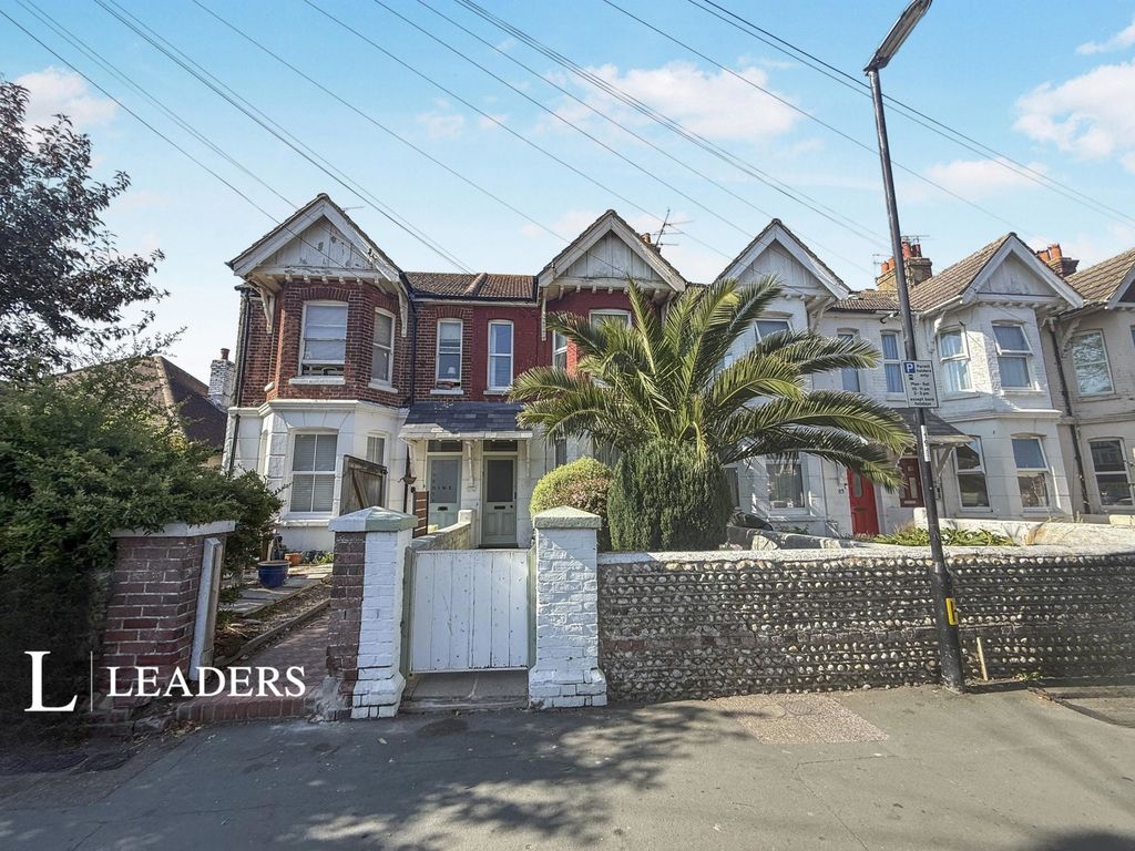 Property photo 2 of 15 Pbox-Img.Jpg