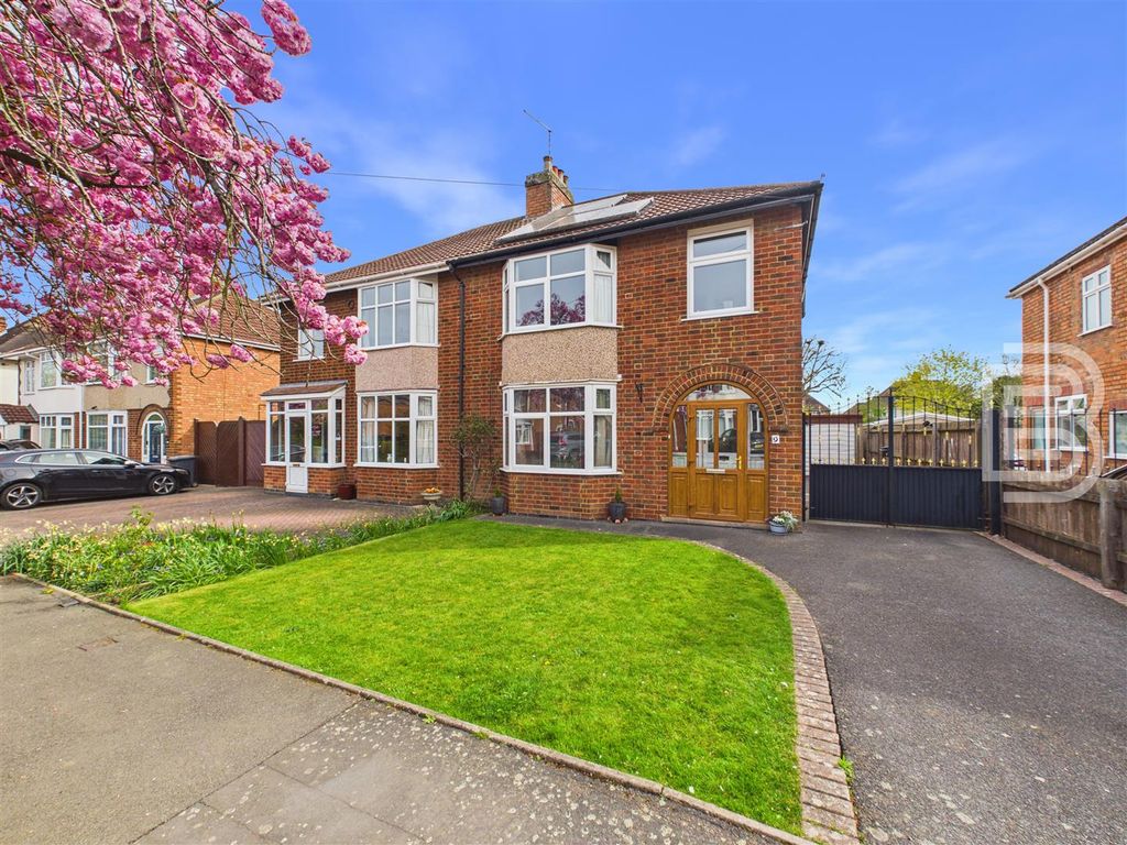 Property photo 1 of 16 Front.Jpg