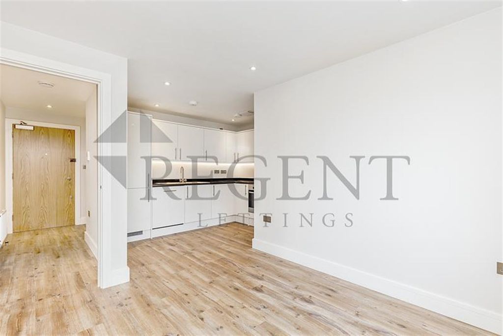 Property photo 1 of 7 (Main)