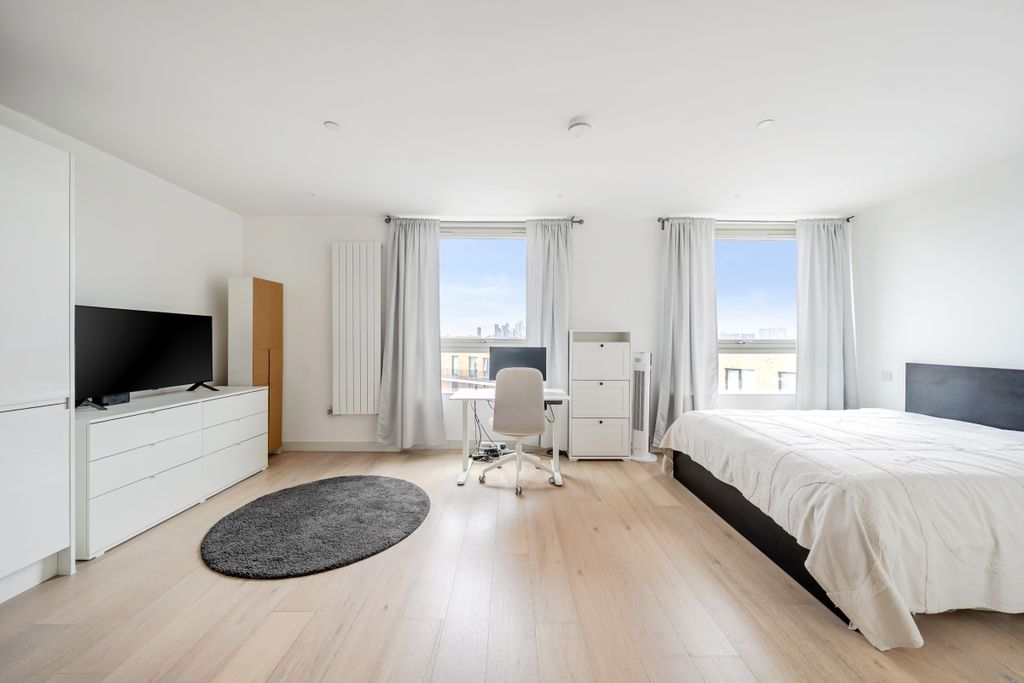 Property photo 1 of 14 1333370-13-6890c1...