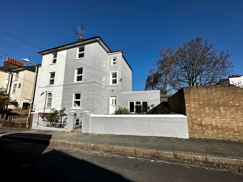 Property photo 2 of 14 Img_3520