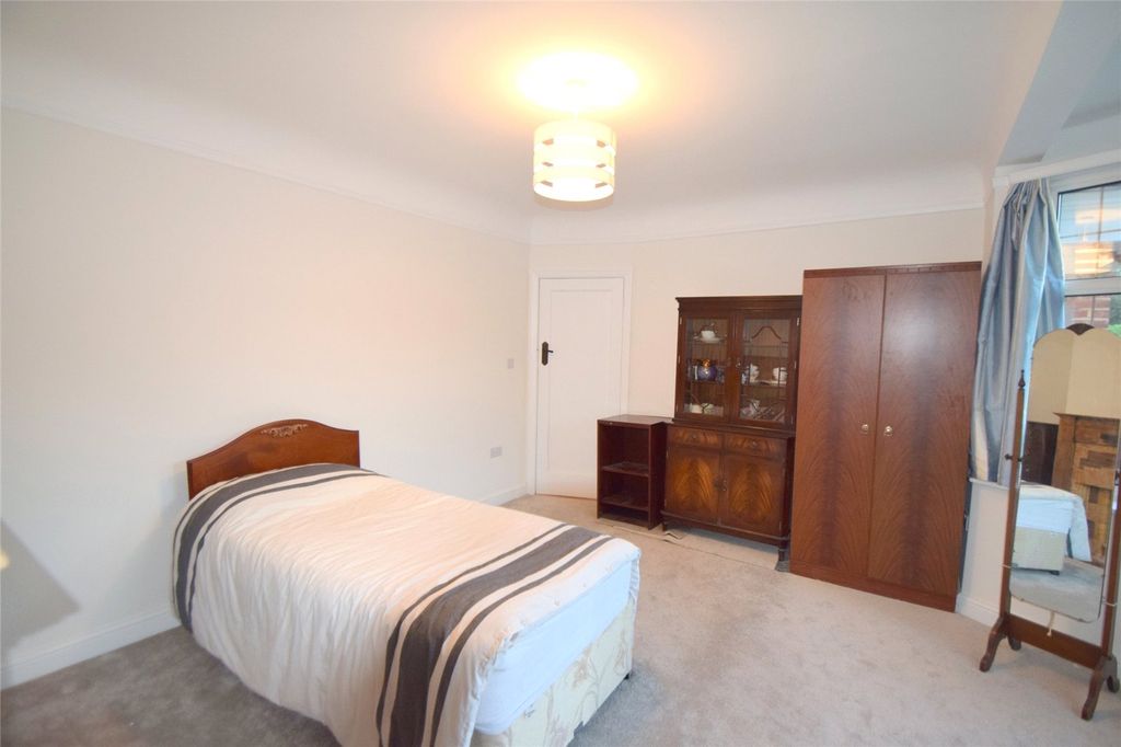 Property photo 3 of 7 Picture No. 02