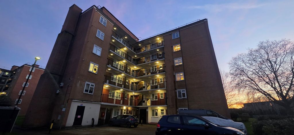 Property photo 2 of 12