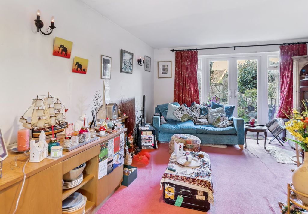 Property photo 3 of 19
