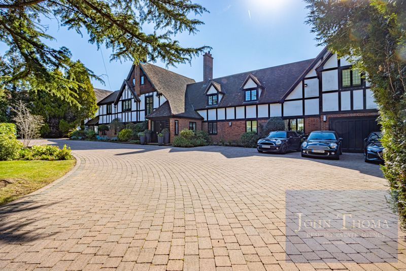 Property photo 2 of 47 Photo 2