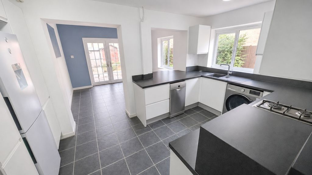 Property photo 3 of 13 Pbox-Img.Jpg