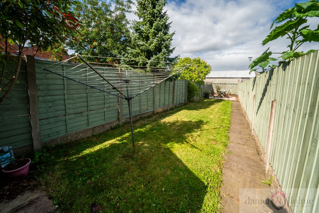 Property photo 3 of 20 18 Nelson Street-41