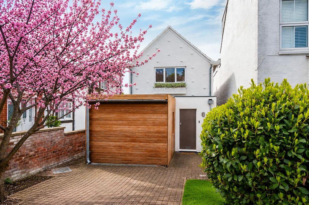 Property photo 1 of 17 1.Png