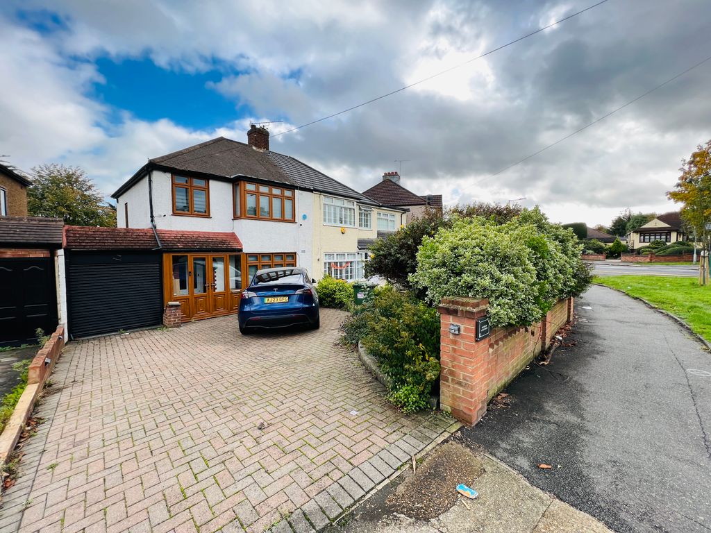 Property photo 1 of 35