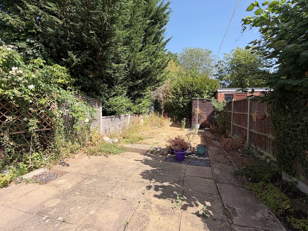 Property photo 3 of 10 Garden