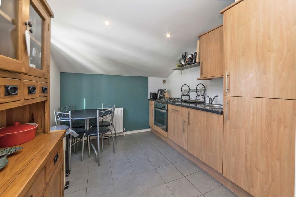 Property photo 2 of 5