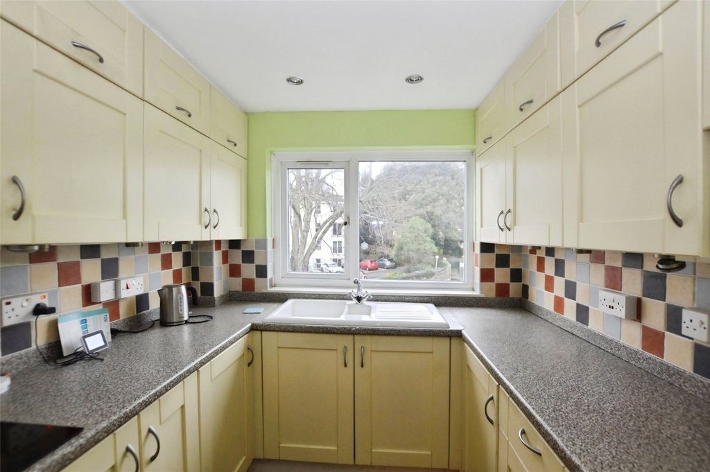 Property photo 2 of 7 Picture No. 18