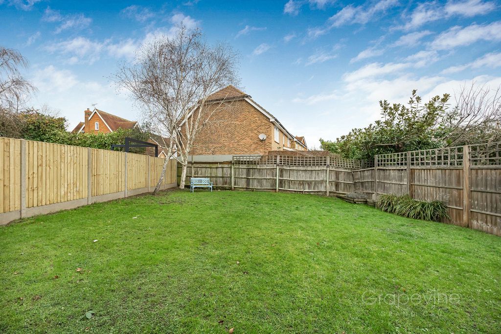 Property photo 2 of 24