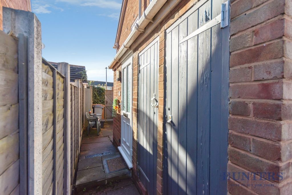 Property photo 3 of 24 Pbox-Img.Jpg