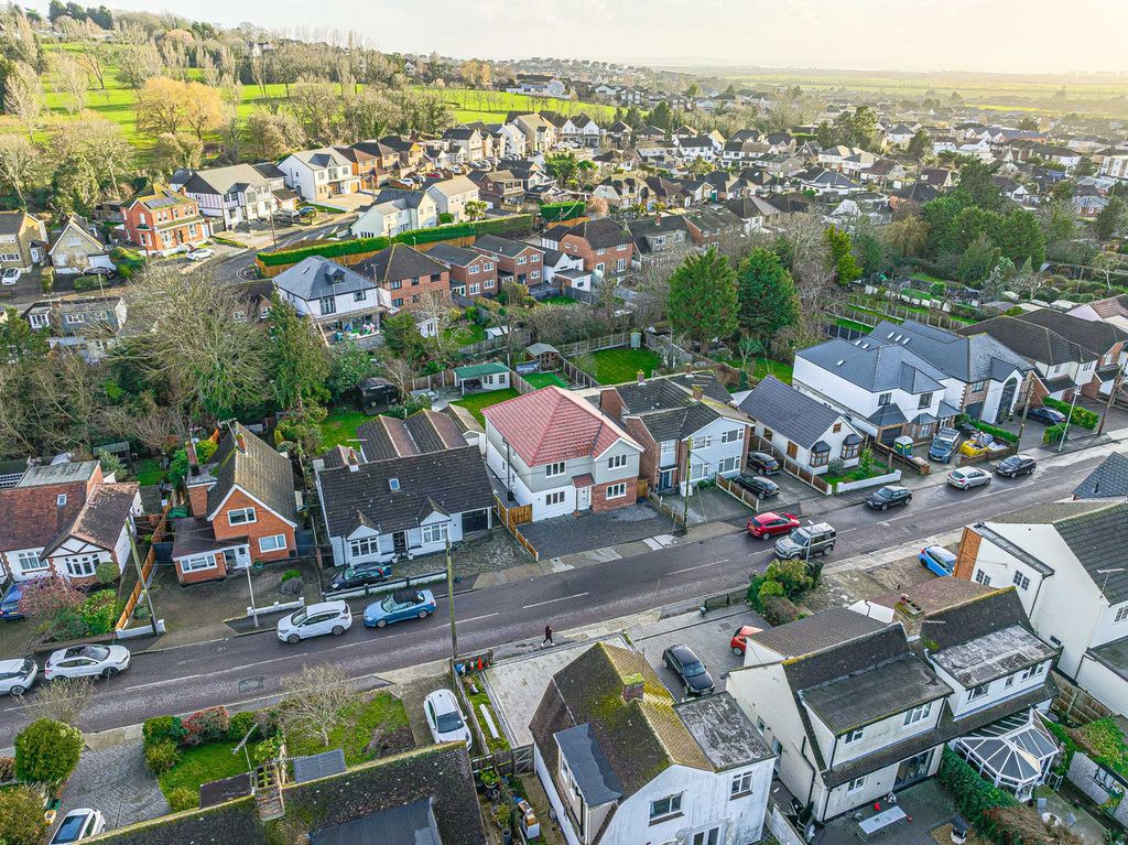 Additional image 41 of 4 bed detached house for saleThundersley Park Road, Benfleet SS7