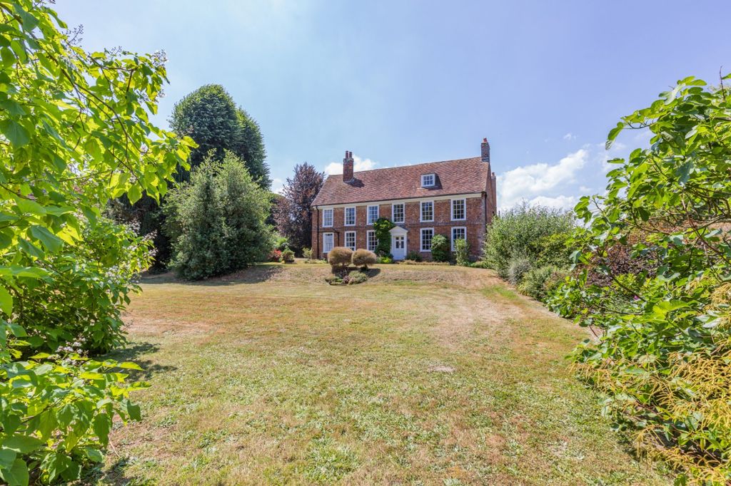 Property photo 1 of 22 Thanington Court