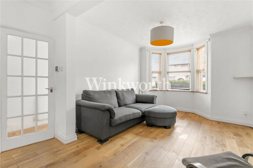 Property photo 2 of 23 Picture No. 29