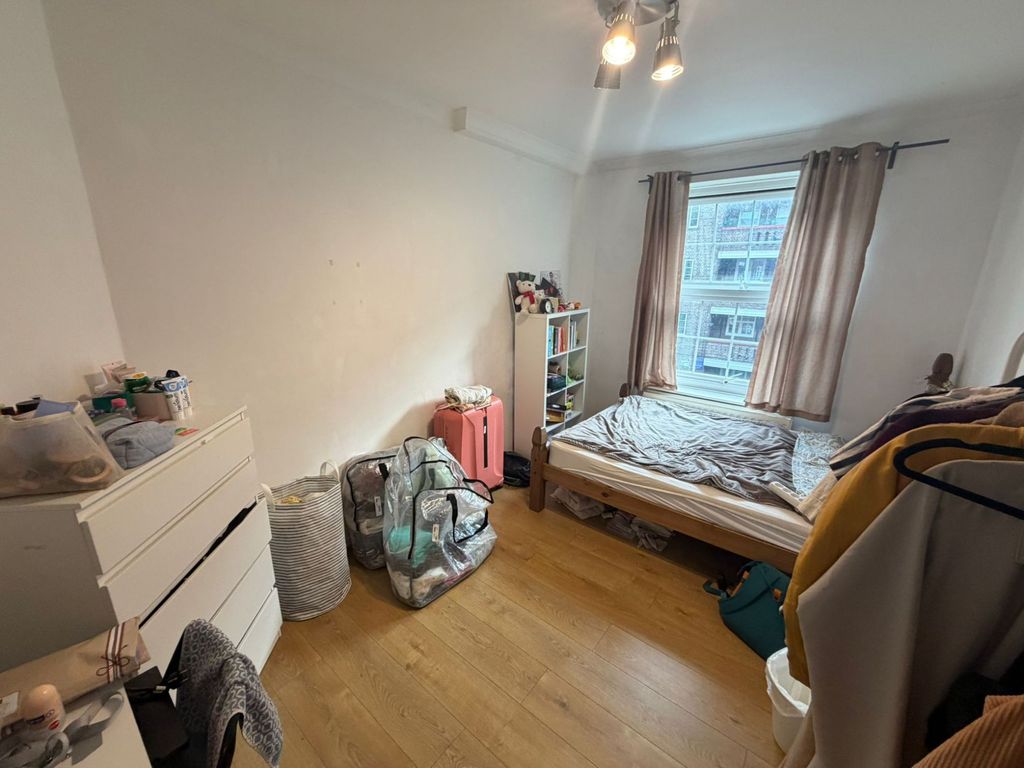 Property photo 2 of 5