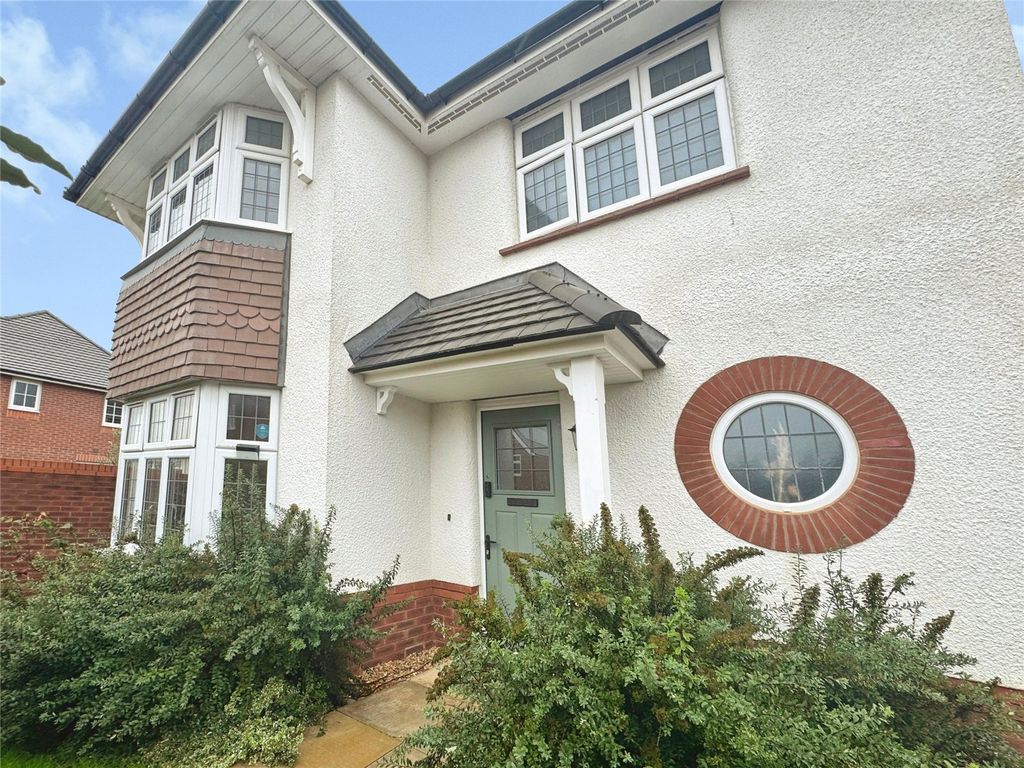 Property photo 2 of 45 Front