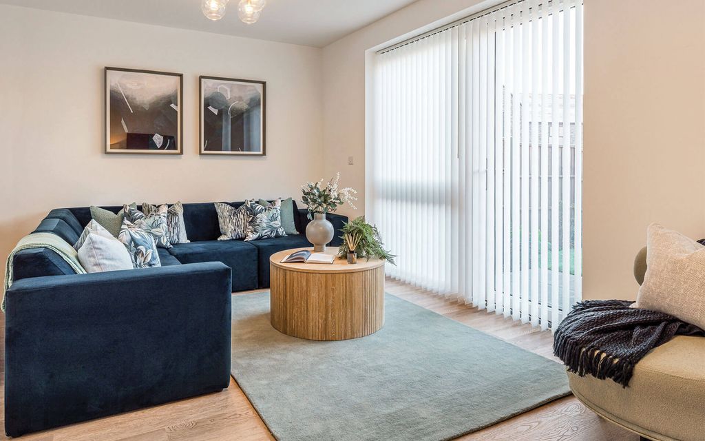 Property photo 3 of 12