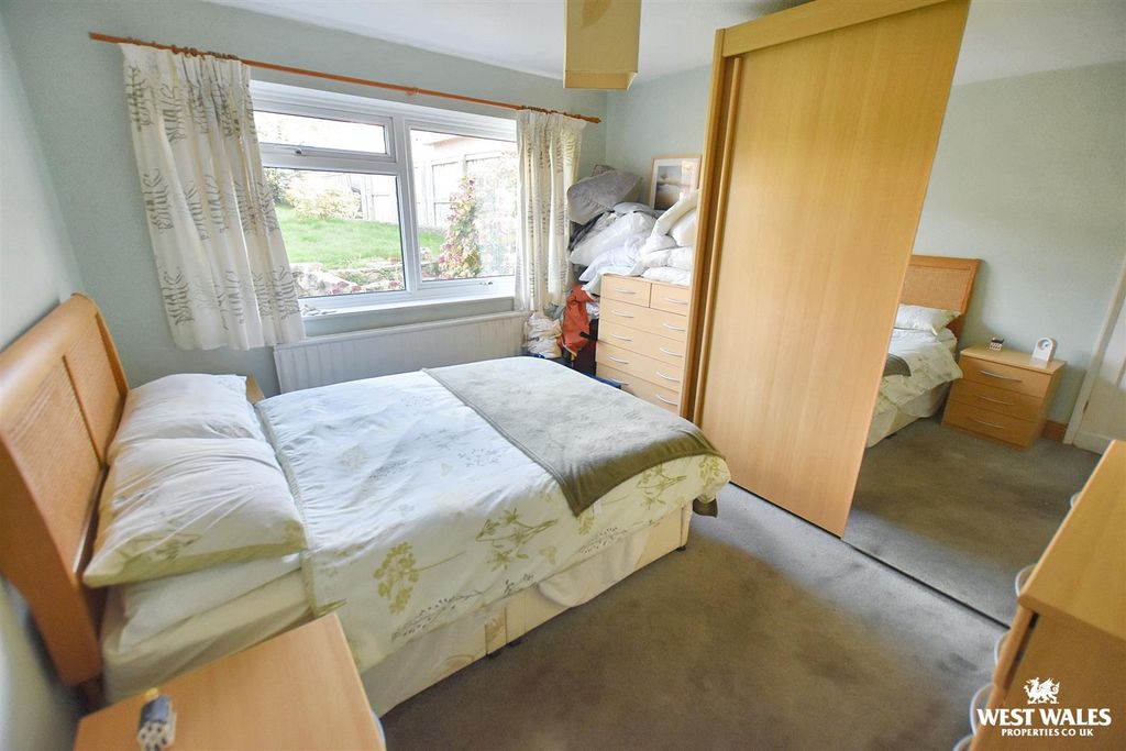 Additional image 8 of 3 bed detached bungalow for saleWhitehall Avenue, Pembroke SA71