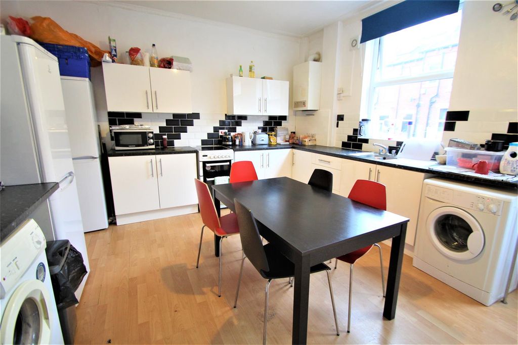 Property photo 2 of 7 Property Photo