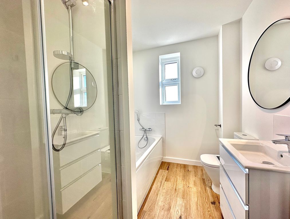 Additional image 7 of 3 bed town house to rentDart Avenue, Topsham, Exeter EX2