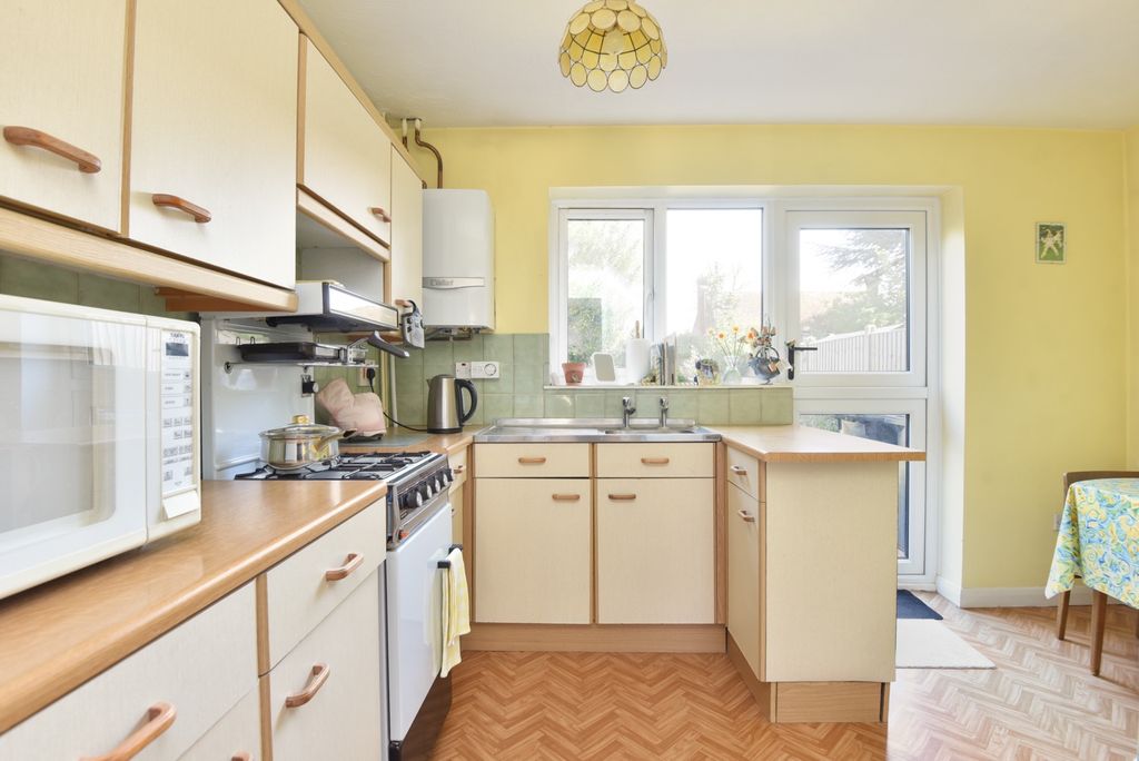 Property photo 3 of 12 5117057